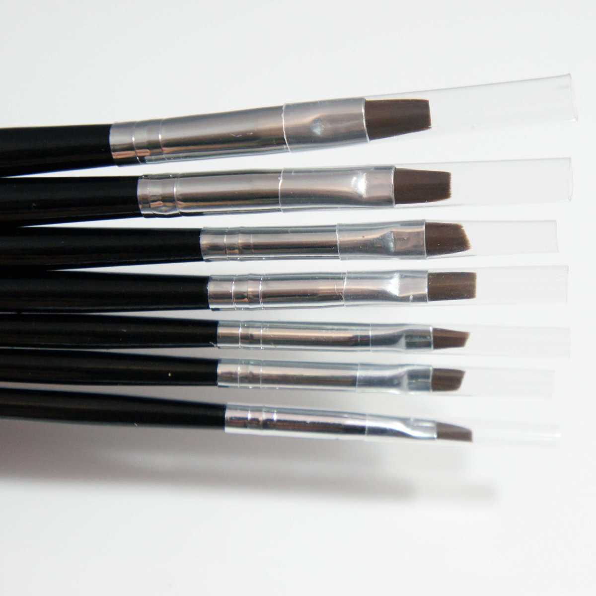 Lot de 7 Pinceaux Gel UV et Acrylique https://www.kit-manucure.com/298-thickbox_default/lot-de-7-pinceaux-gel-uv-.jpg