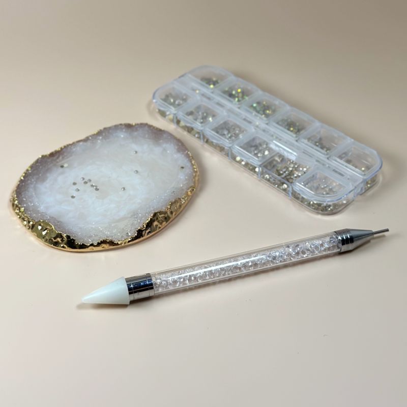 Palette manucure blanche en résine