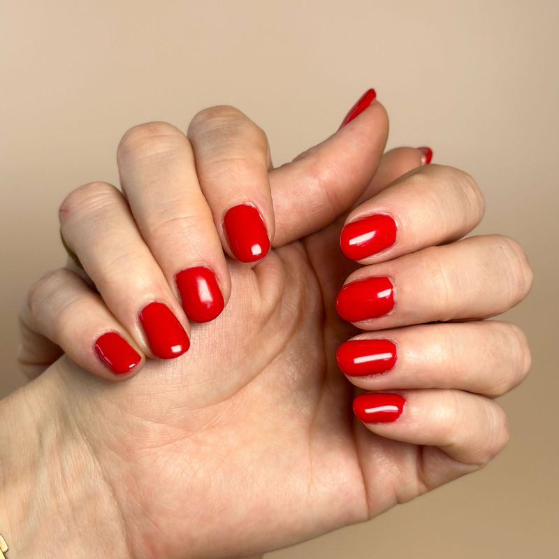 Vernis semi-permanent sans hema Rouge Vif