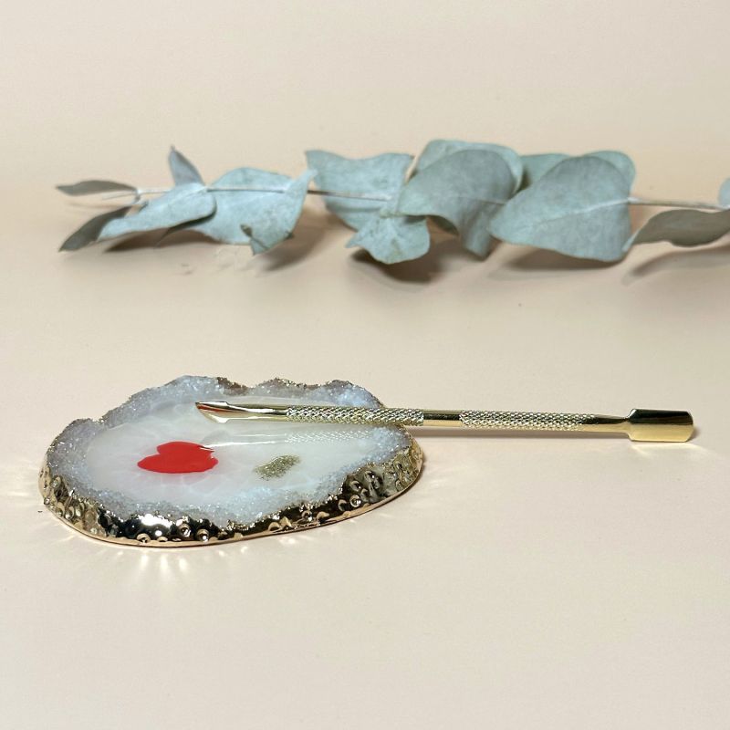 Pousse Cuticules en Acier Doré