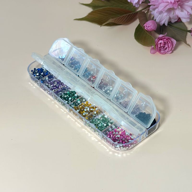 Boîte de Strass colorés pour ongles