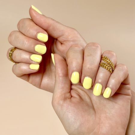 Vernis semi-permanent hema free Jaune