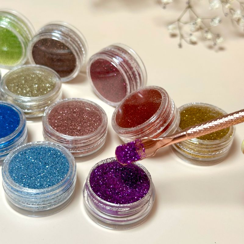 Lot de 12 pots de paillettes colorées...