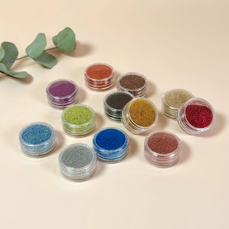 Lot de 12 pots de paillettes colorées...