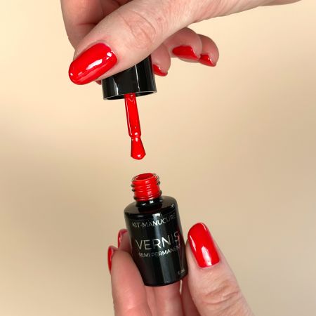 Vernis semi-permanent sans hema Rouge Vif