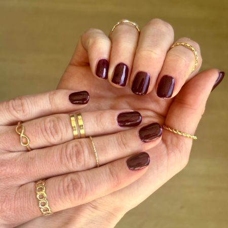Vernis Semi-Permanent Bordeaux Sombre