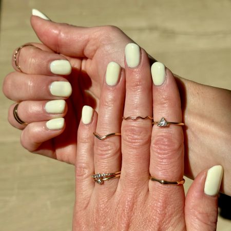 Vernis semi-permanent hema free Jaune Pastel