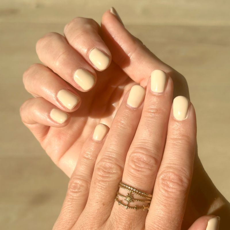 Vernis semi-permanent hema free Nougat