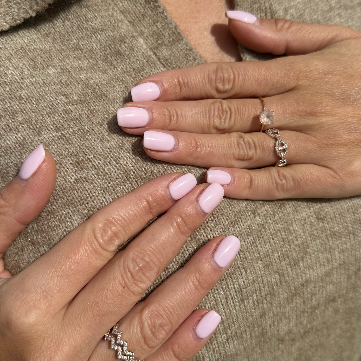 vernis semi permanent rose parme