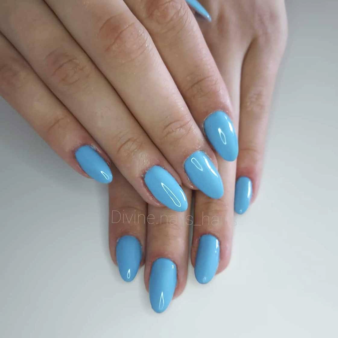 vernis semi-permanent bleu