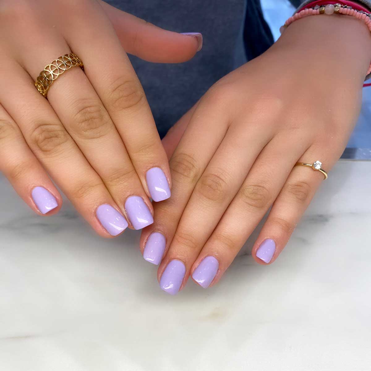 Vernis semi-permanent lavande