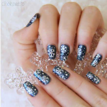 nail art flocons de neige