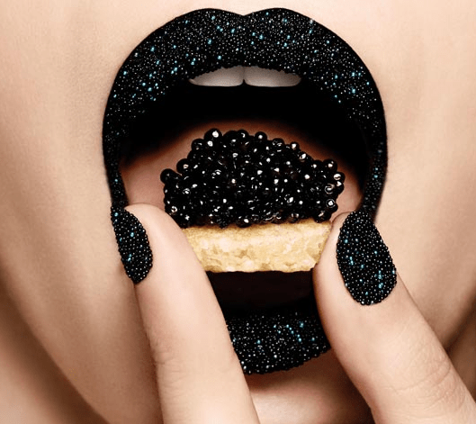 manucure caviar