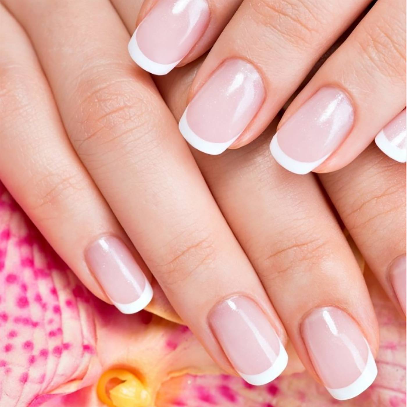 Guide pas à pas de la pose d'ongles en gel avec capsules