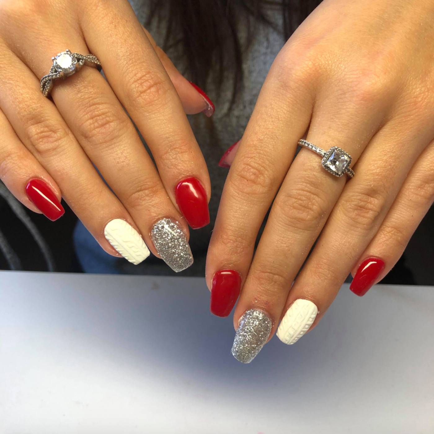 Les tendances Nail Art de noël et l'effet pull over qui est le chouchou de cet hiver